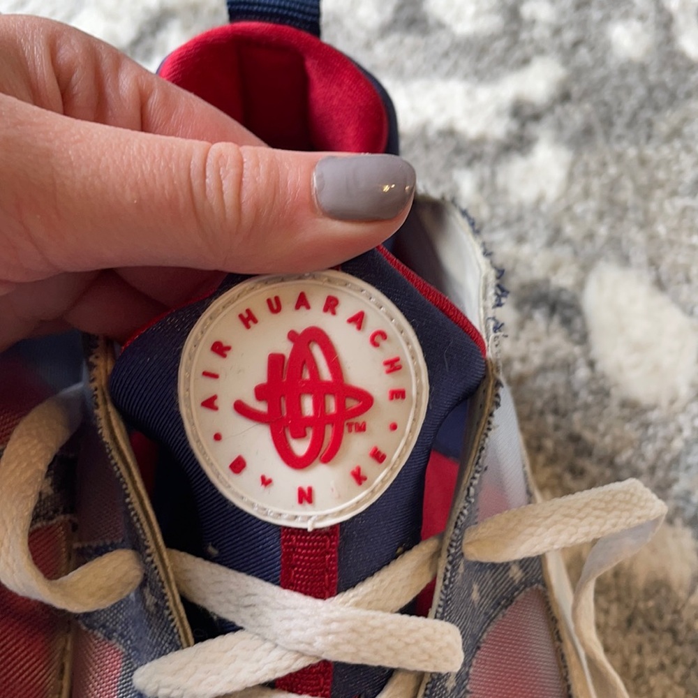 Nike Air Huarache “Home Sweet Home” View 3